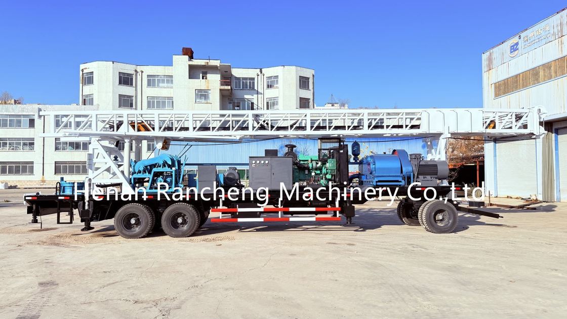 Передвижная буровая установка для бурения водяных скважин с дизельным двигателем Cummins 132 кВт для бурения на глубину до 600 м